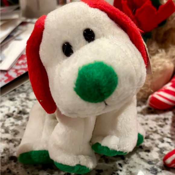 Christmas Beanie Babies. Seven bears one dog - Picture 8 of 16